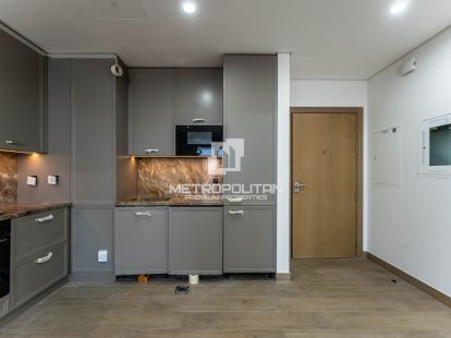 Apartments, UAE, Emirate of Dubai, Jumeirah, 2 400 000 Dh photo 4