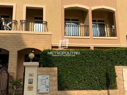 Townhouse in Jumeirah, UAE for 2 350 000Dh (ID:72592)