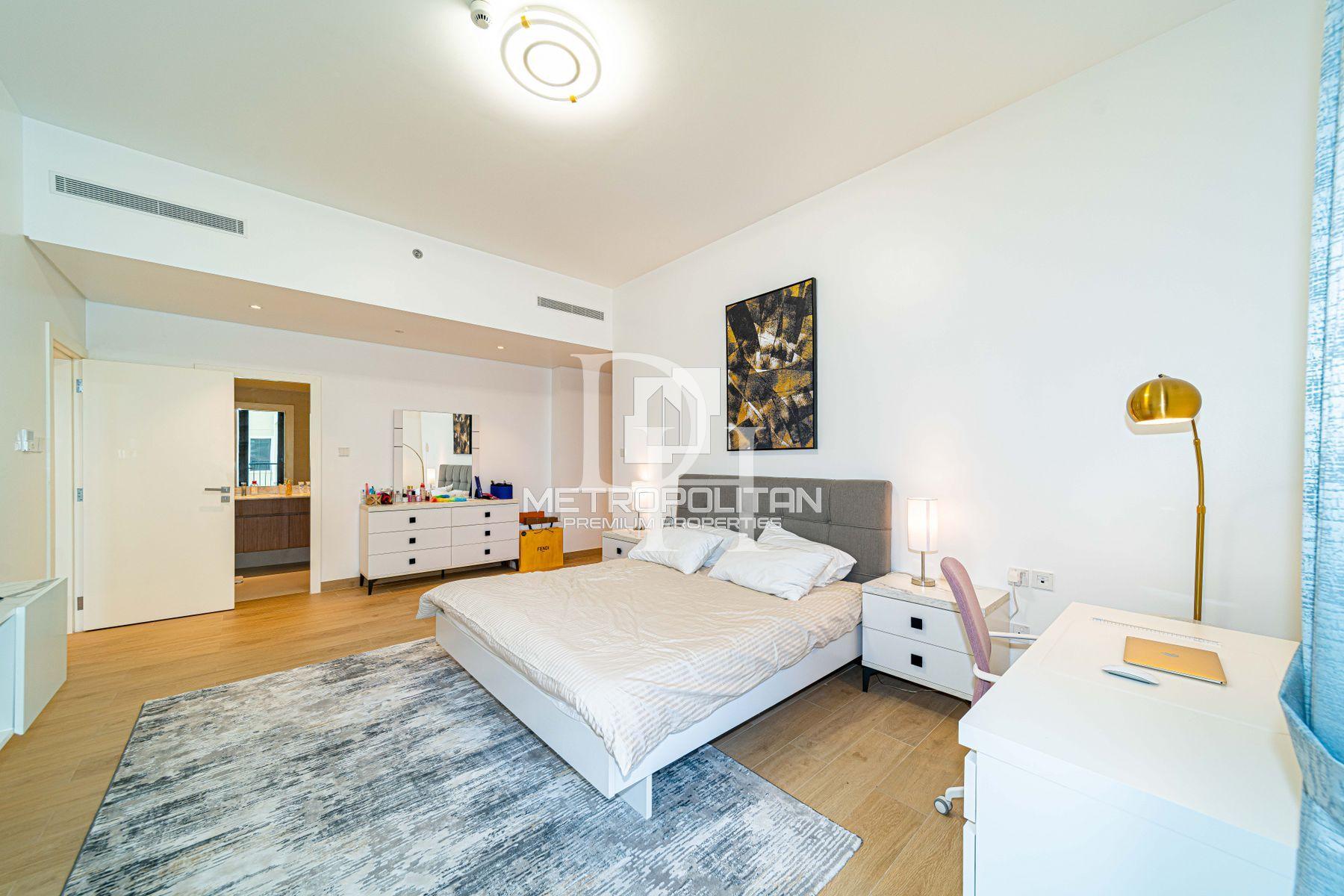 Apartments, UAE, Emirate of Dubai, Jumeirah, 4 000 000 Dh photo 6