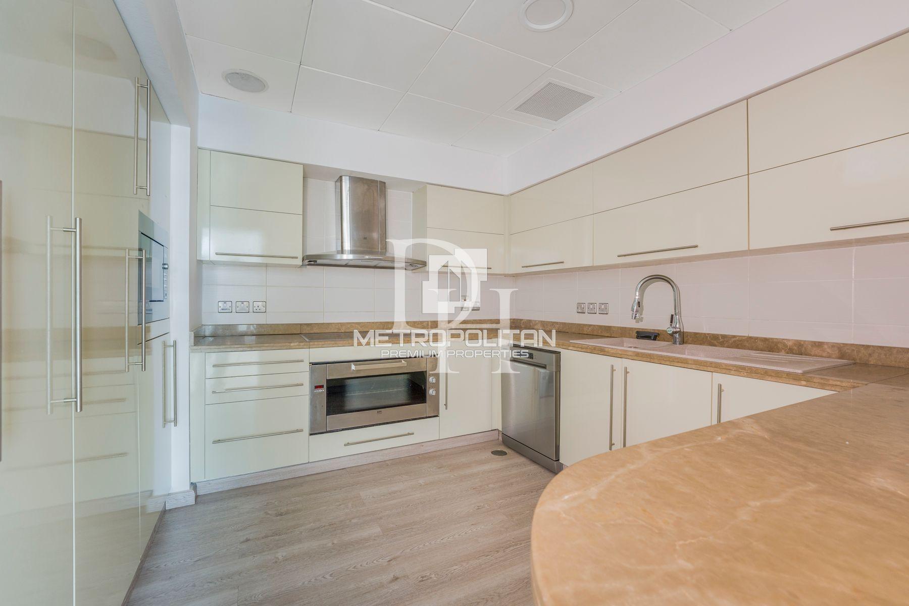 Apartments, UAE, Emirate of Dubai, Palm Jumeirah, 5 999 999 Dh photo 7