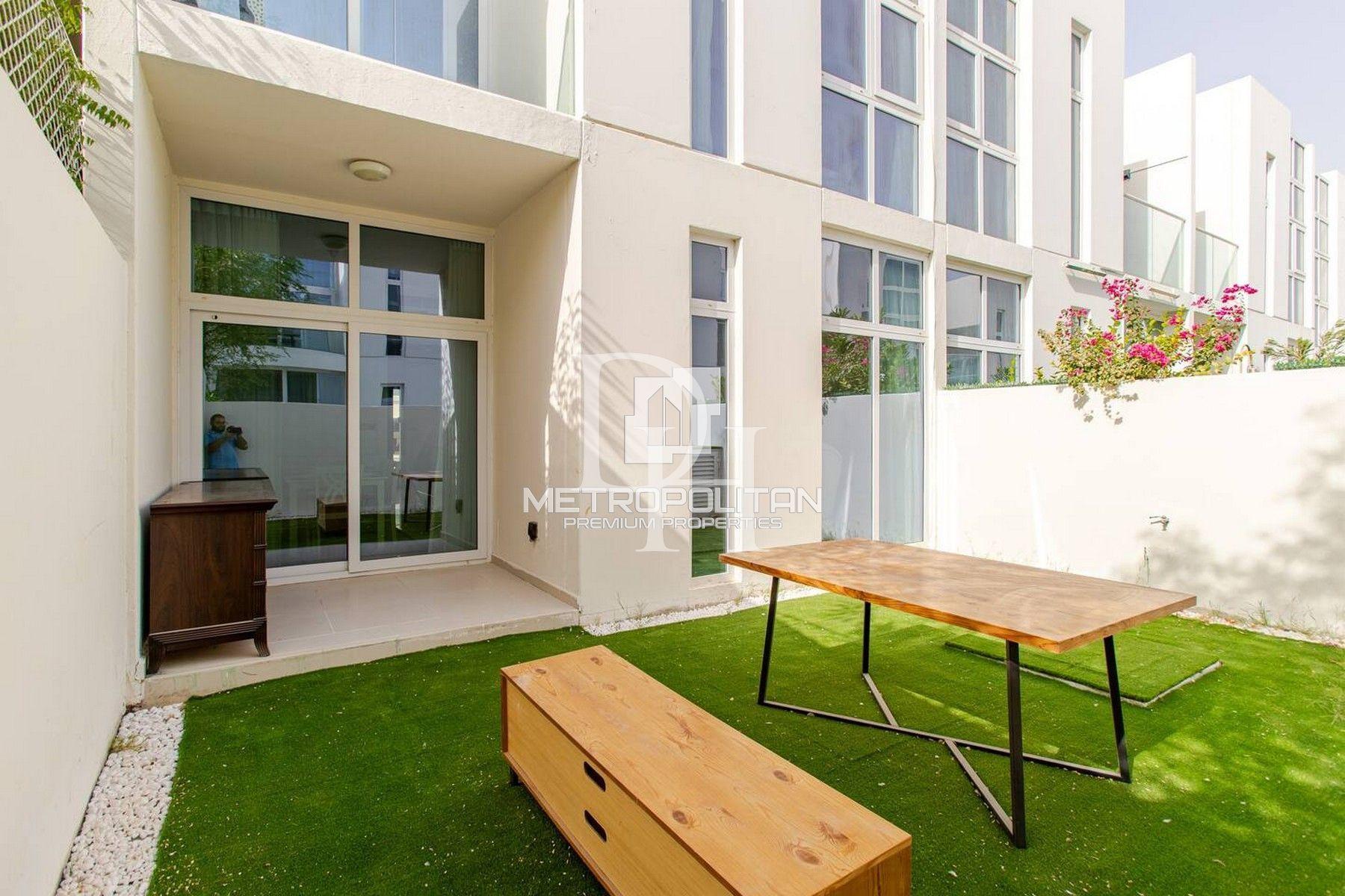 House / Townhouse, UAE, Emirate of Dubai, Dubai, 2 100 000 Dh photo 2