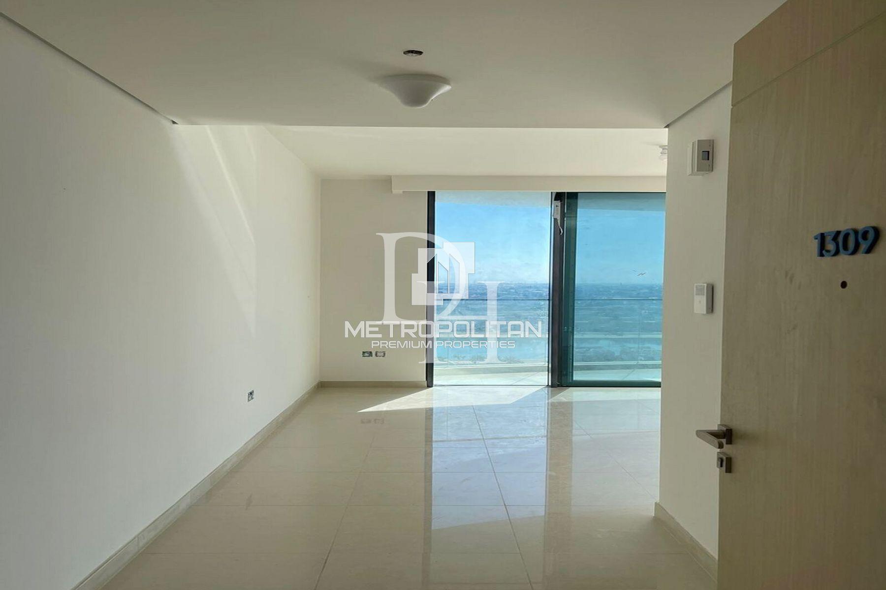 Apartments, UAE, Emirate of Ras Al Khaimah, Ras al-Khaimah, 2 000 000 Dh photo 3