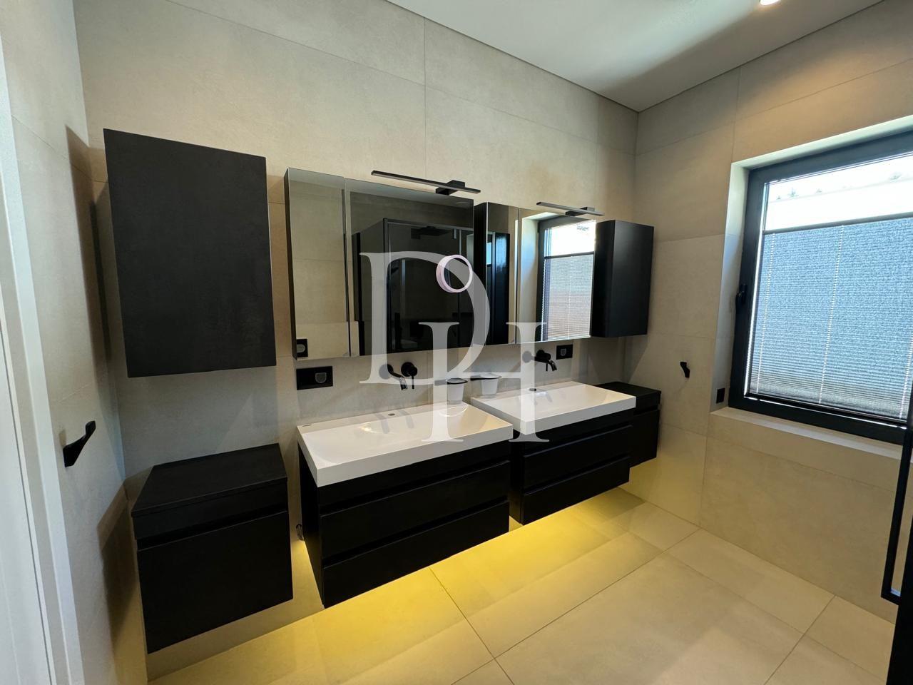 House / Villa, Montenegro, Tivat C., Tivat, 749 000 € photo 11