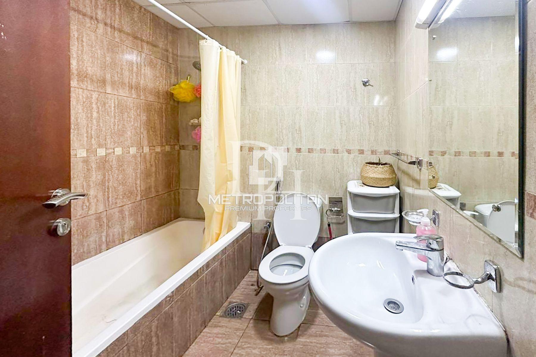 Apartments, UAE, Emirate of Dubai, Dubai, 1 150 000 Dh photo 12