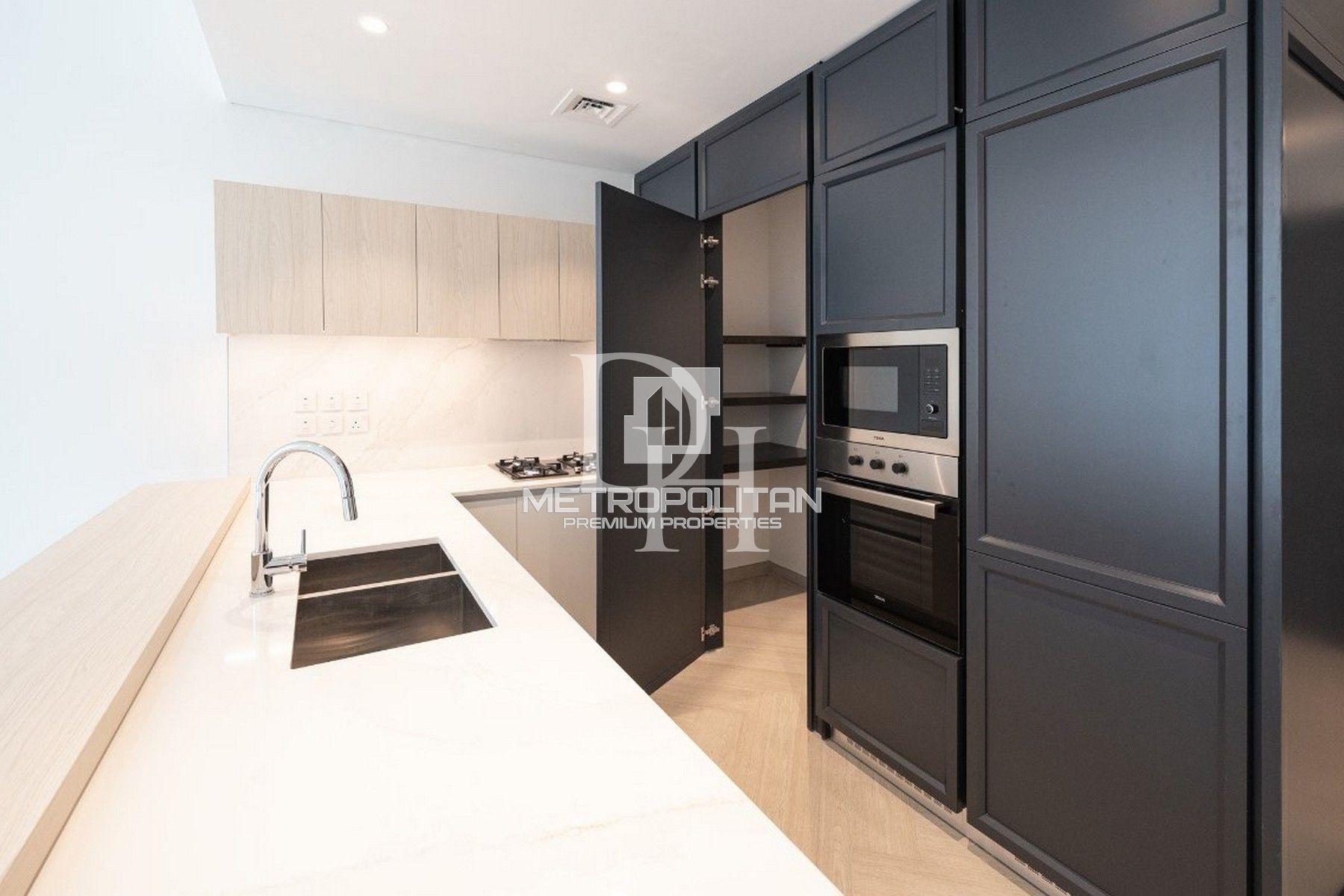 Apartments, UAE, Emirate of Dubai, Dubai, 3 000 000 Dh photo 4