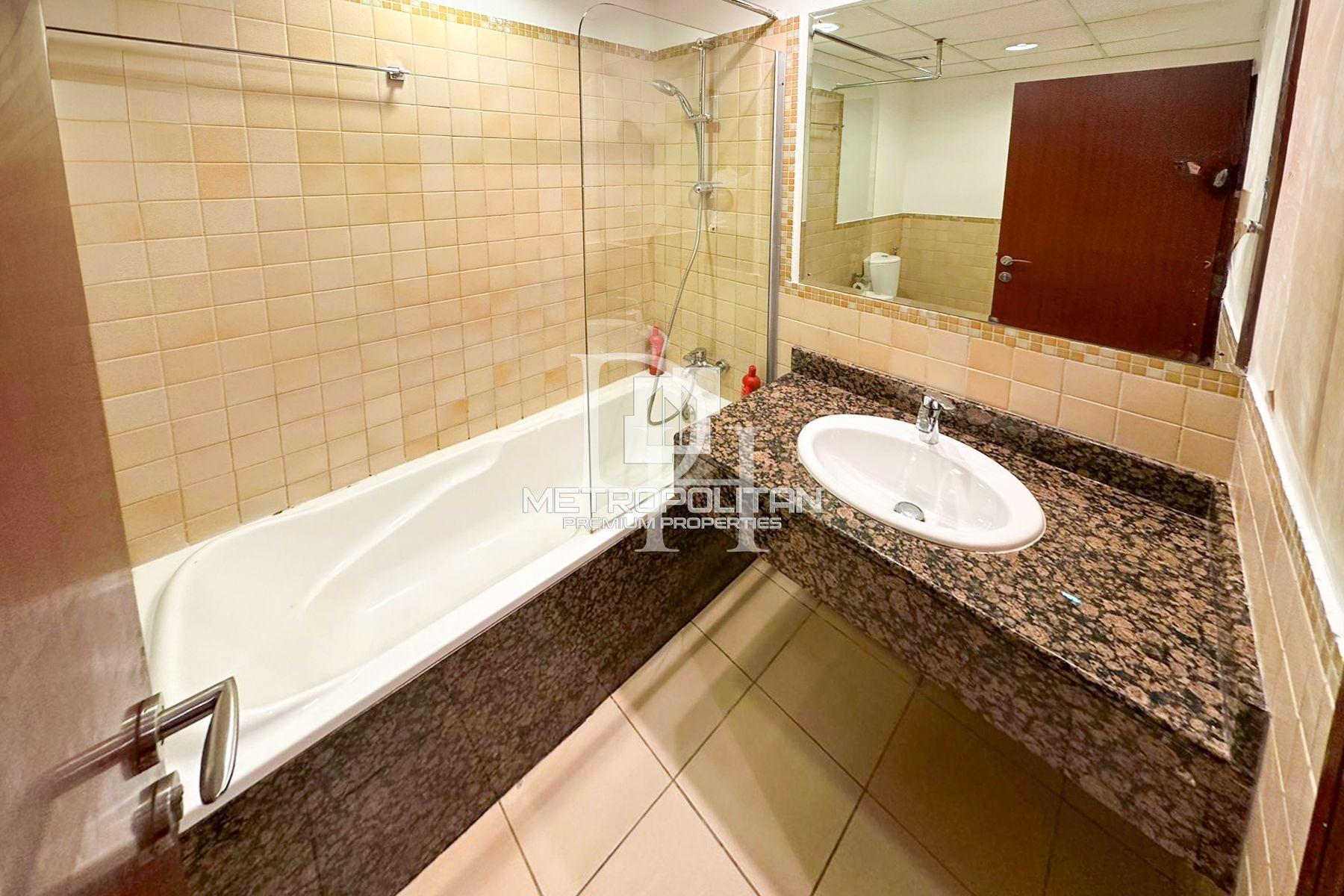 Apartments, UAE, Emirate of Dubai, Jumeirah, 1 945 000 Dh photo 13