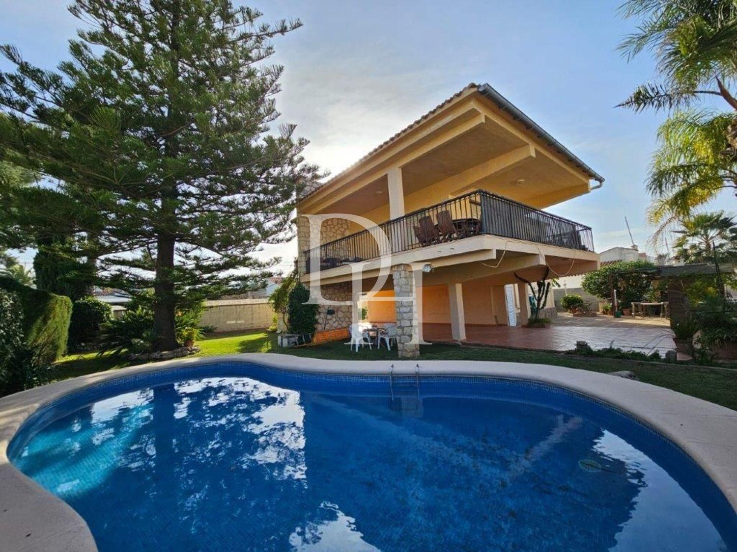 Haus / Villa, Spanien, region Valencia, Dénia, 430 000 € foto 1