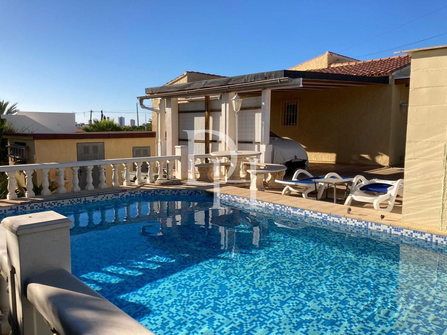 Haus / Villa, Spanien, region Valencia, Calpe, 370 000 € foto 1