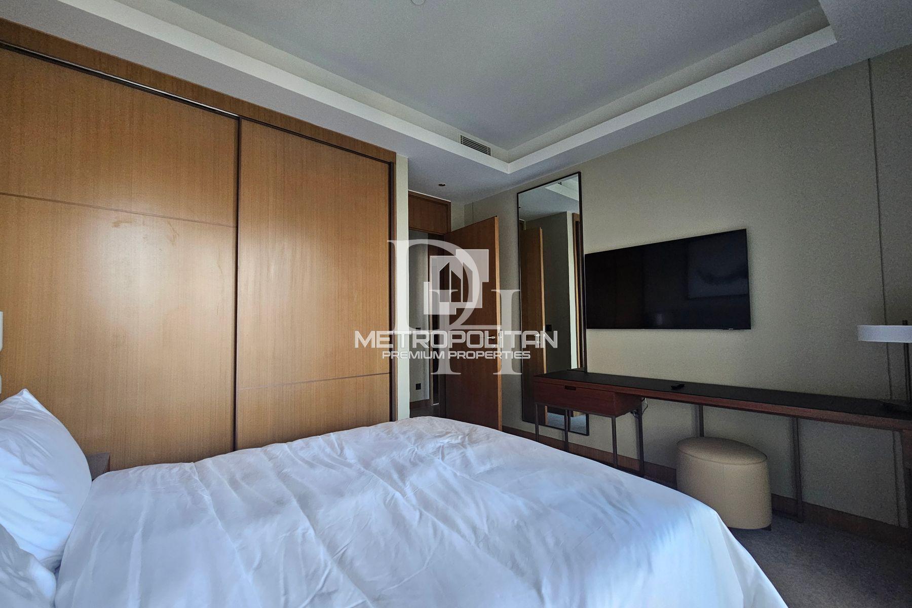 Apartments, UAE, Emirate of Dubai, Downtown Burj Dubai, 8 100 000 Dh photo 9