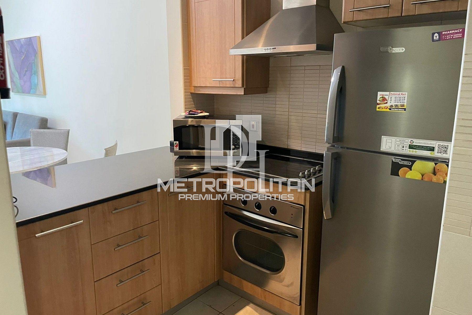 Apartments, UAE, Emirate of Dubai, Dubai Marina, 1 350 000 Dh photo 3