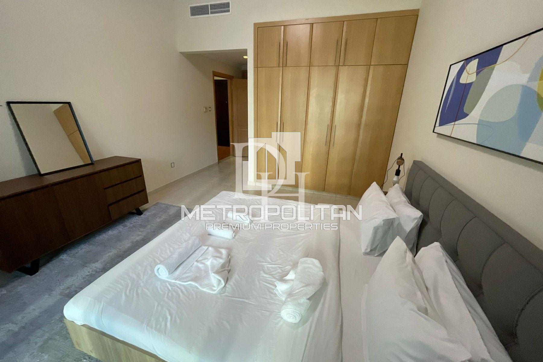 Apartments, UAE, Emirate of Dubai, Dubai Marina, 1 350 000 Dh photo 8