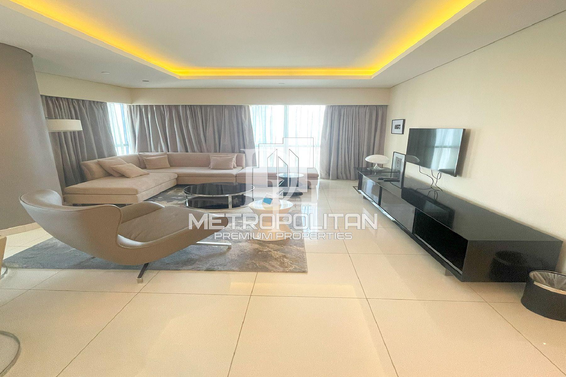 Apartments, UAE, Emirate of Dubai, Dubai, 2 700 000 Dh photo 1