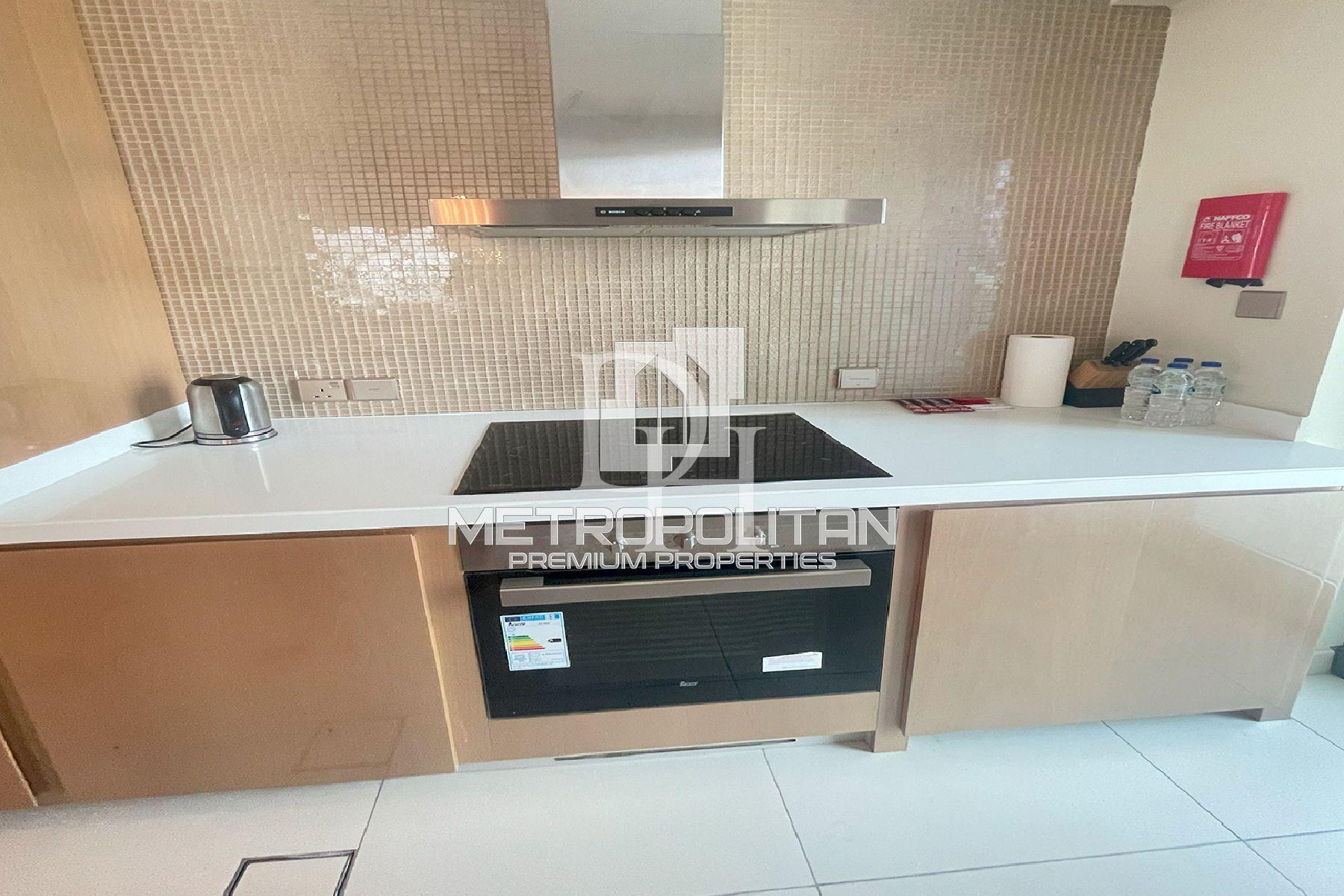 Apartments, UAE, Emirate of Dubai, Dubai, 2 700 000 Dh photo 5