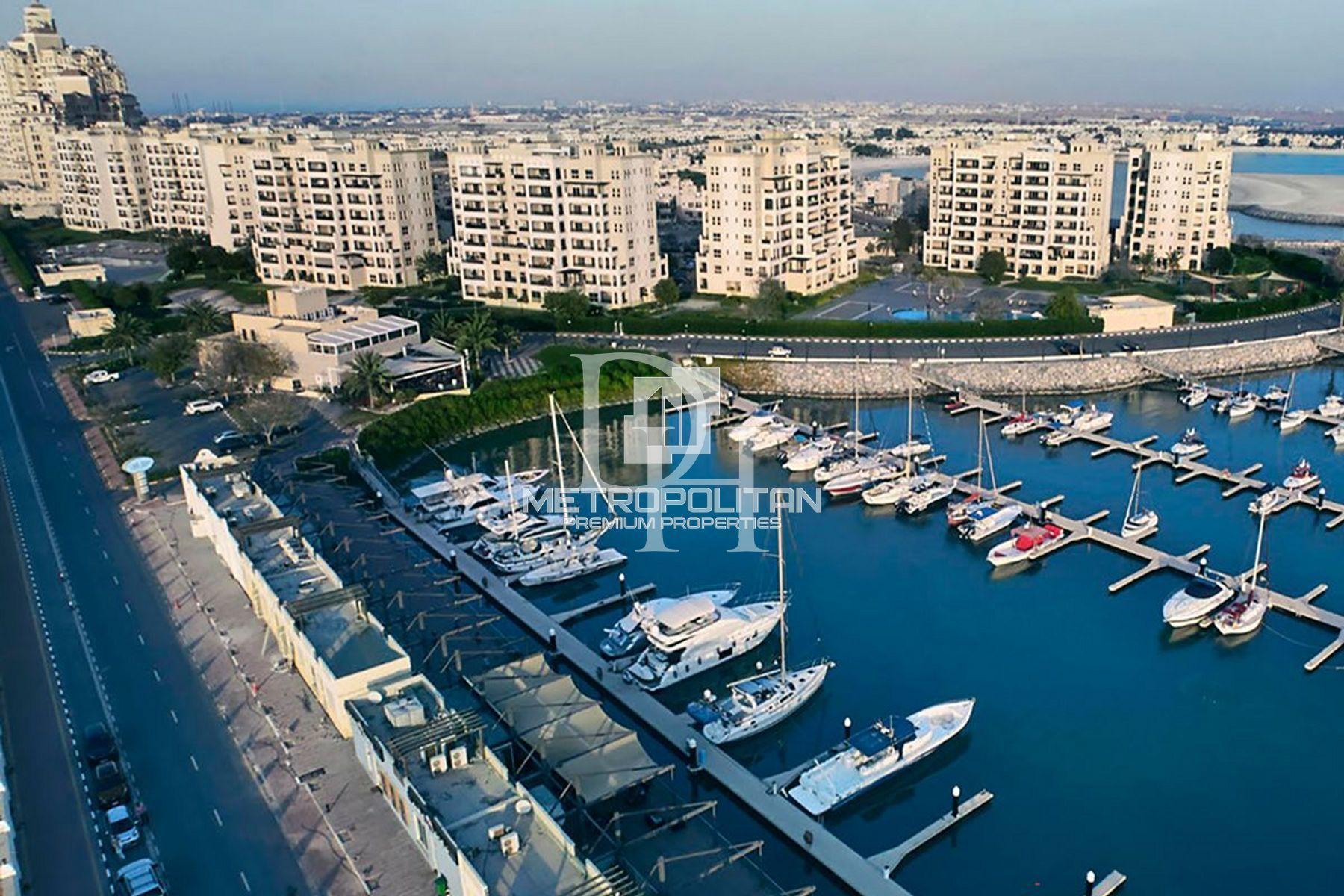 Apartments, UAE, Emirate of Ras Al Khaimah, Ras al-Khaimah, 600 000 Dh photo 2