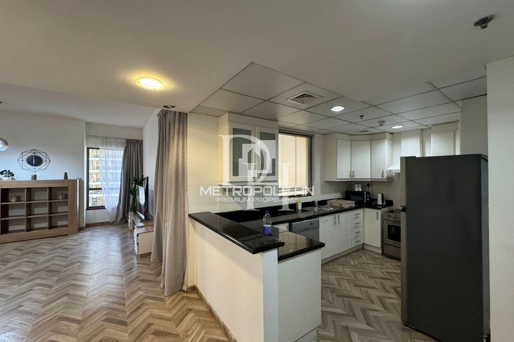 Apartments, UAE, Emirate of Dubai, Jumeirah, 1 650 000 Dh photo 11