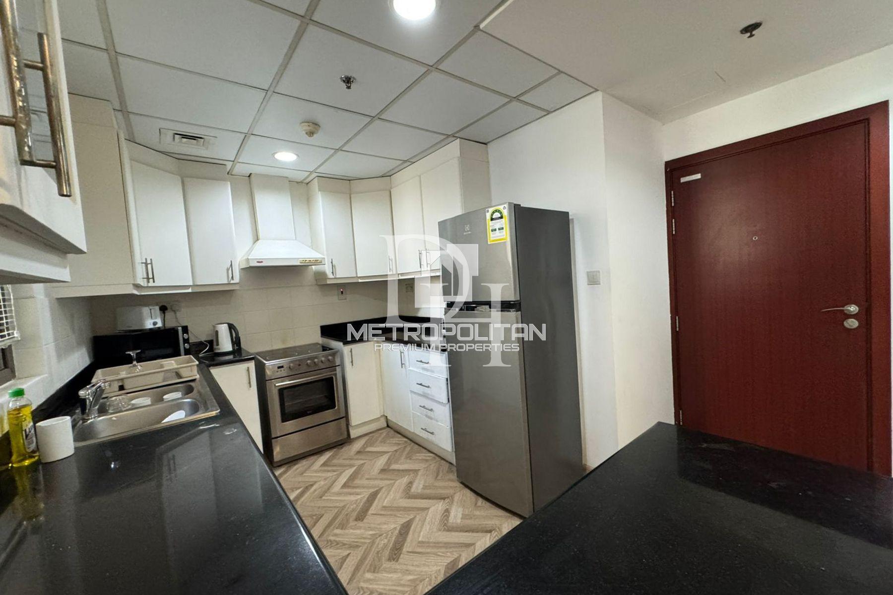 Apartments, UAE, Emirate of Dubai, Jumeirah, 1 650 000 Dh photo 13