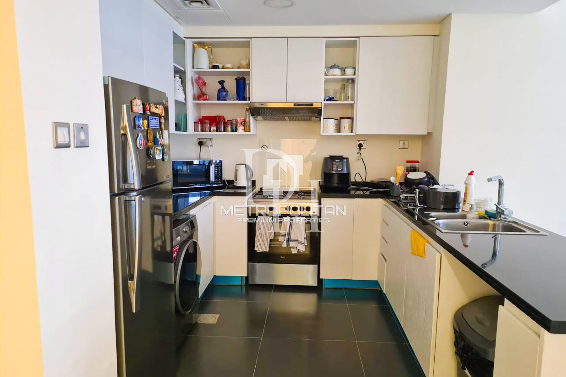 Apartments, UAE, Emirate of Dubai, Dubai, 2 100 000 Dh photo 3