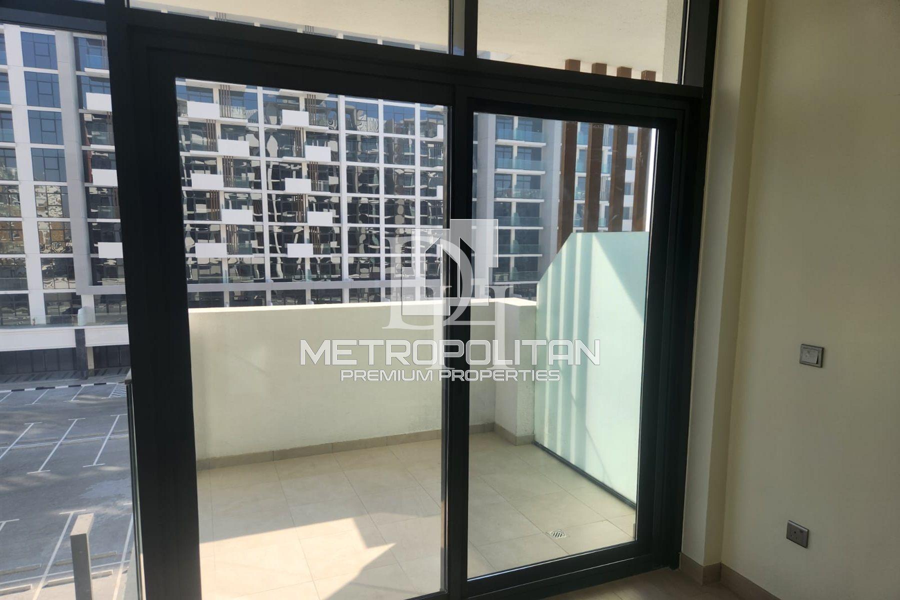 Apartments, UAE, Emirate of Dubai, Dubai, 750 000 Dh photo 4