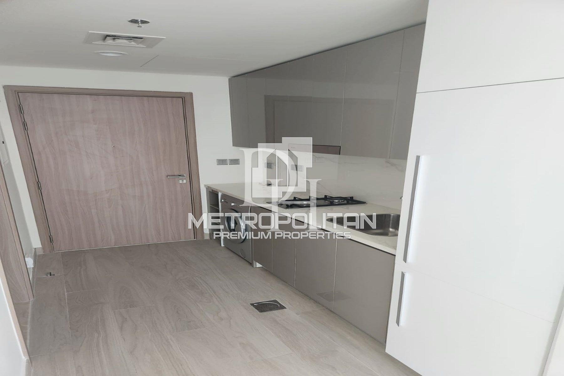 Apartments, UAE, Emirate of Dubai, Dubai, 750 000 Dh photo 5