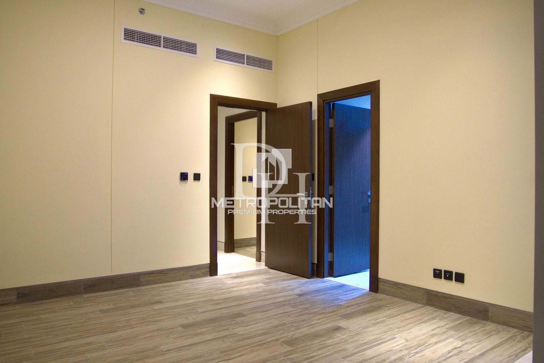 Apartments, UAE, Emirate of Dubai, Dubai, 12 850 000 Dh photo 2