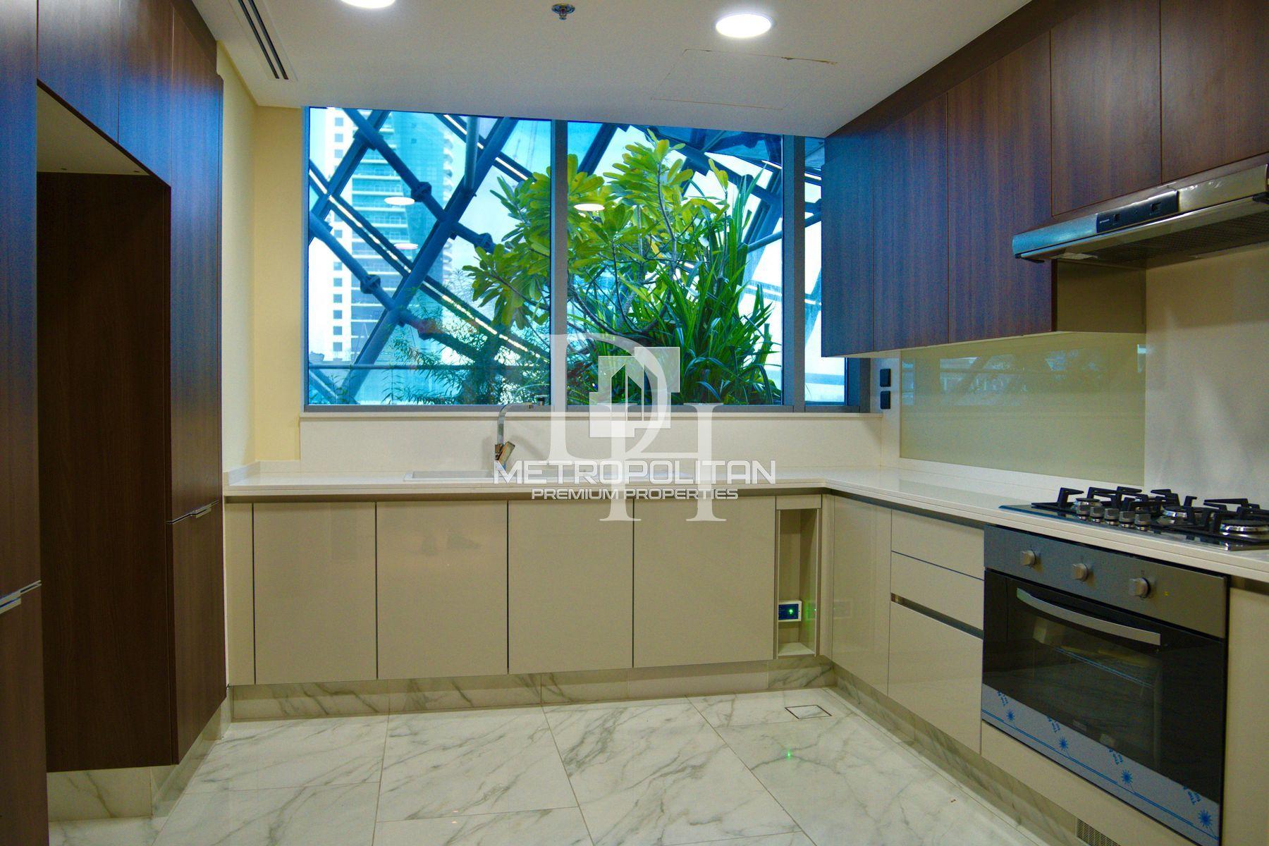 Apartments, UAE, Emirate of Dubai, Dubai, 12 850 000 Dh photo 8