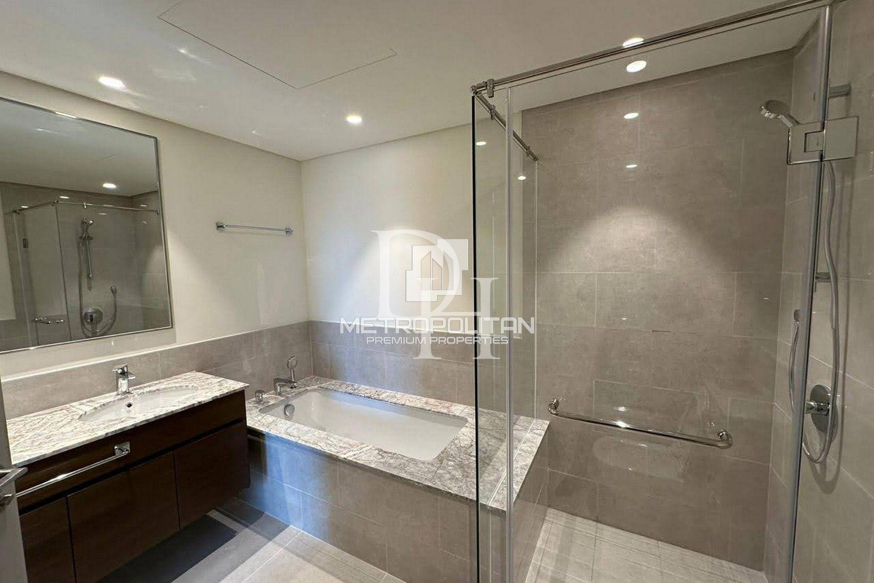 Apartments, UAE, Emirate of Dubai, Downtown Burj Dubai, 5 620 000 Dh photo 7