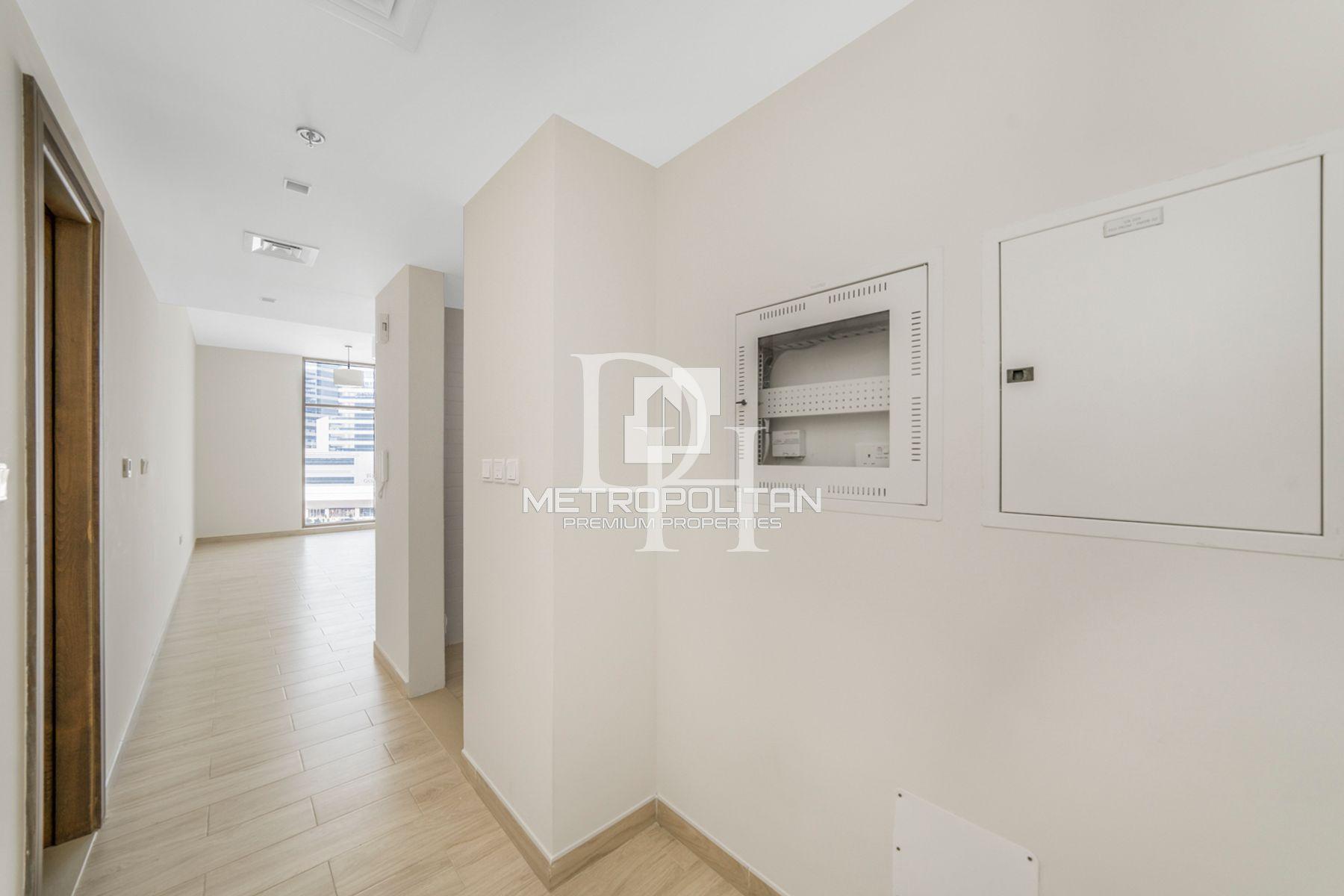 Apartments, UAE, Emirate of Dubai, Dubai, 2 400 000 Dh photo 10