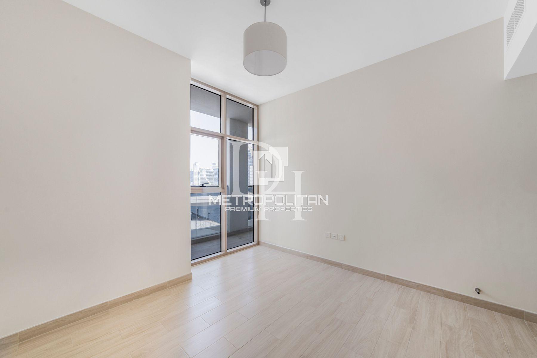 Apartments, UAE, Emirate of Dubai, Dubai, 2 400 000 Dh photo 15