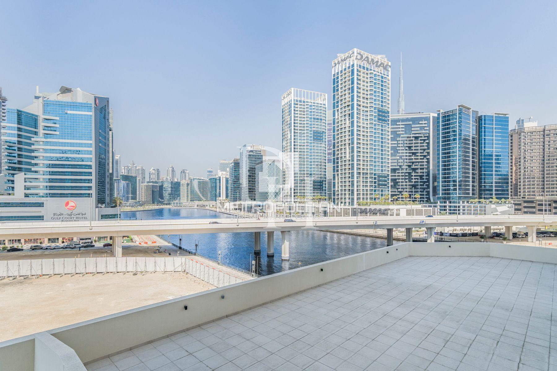 Apartments, UAE, Emirate of Dubai, Dubai, 2 400 000 Dh photo 3