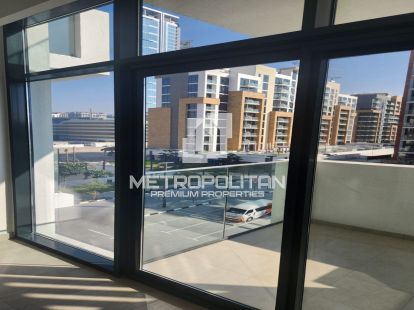 Apartments, UAE, Emirate of Dubai, Dubai, 750 000 Dh photo 3