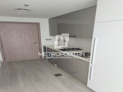 Apartments, UAE, Emirate of Dubai, Dubai, 750 000 Dh photo 5