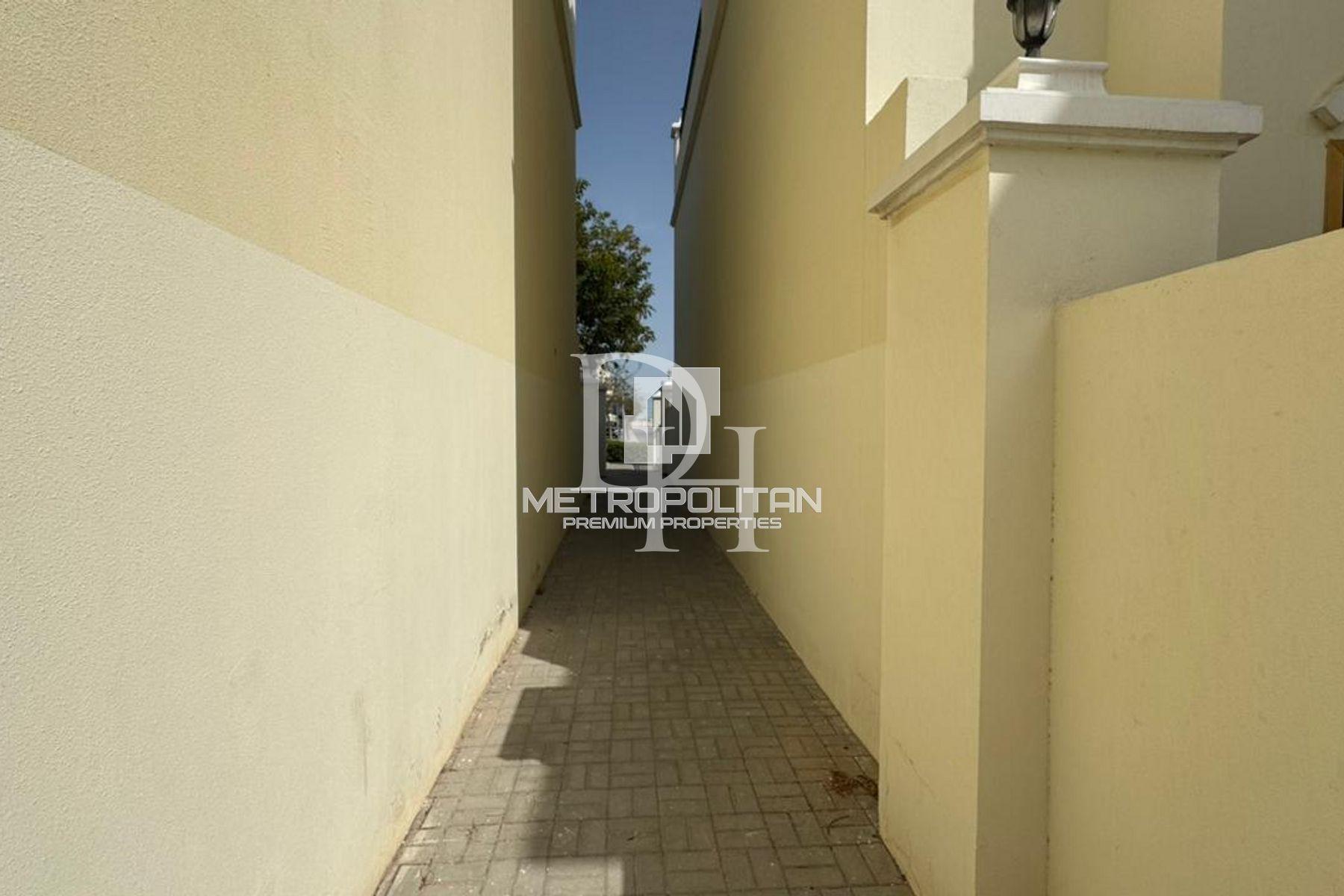 House / Townhouse, UAE, Emirate of Ras Al Khaimah, Ras al-Khaimah, 2 300 000 Dh photo 3
