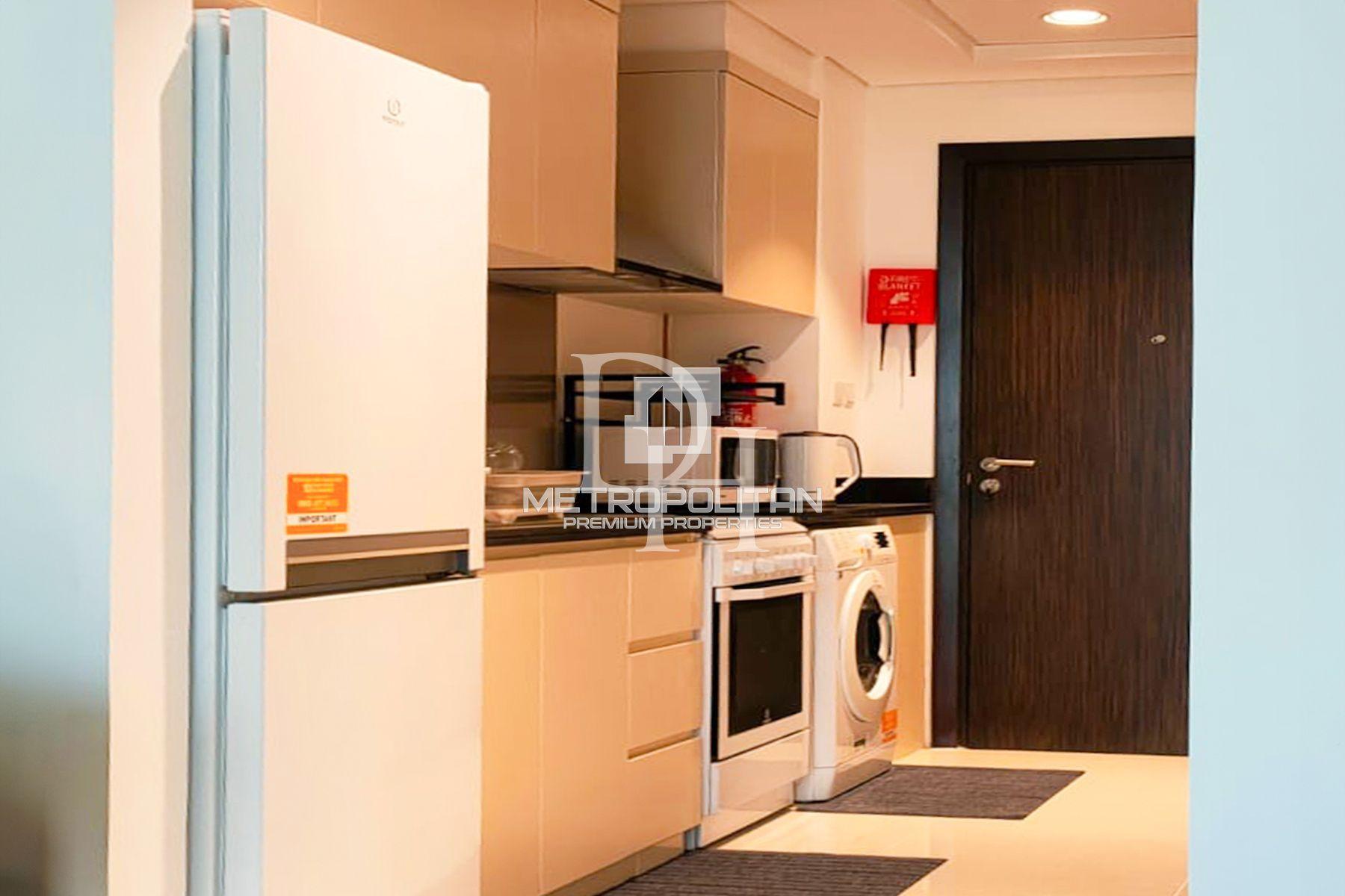 Apartments, UAE, Emirate of Dubai, Dubai, 600 000 Dh photo 3
