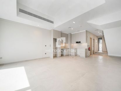 Townhouse in Dubai, UAE for 2 960 000Dh (ID:78133)