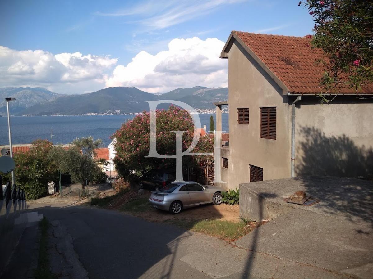 House / Cottage, Montenegro, Tivat C., Krasici, 155 000 € photo 1