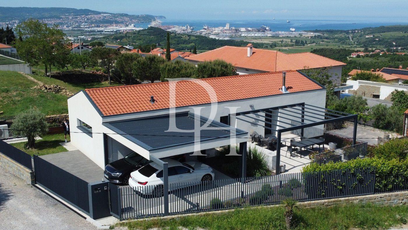 House, Slovenia, Primorska, 980 000 € photo 15