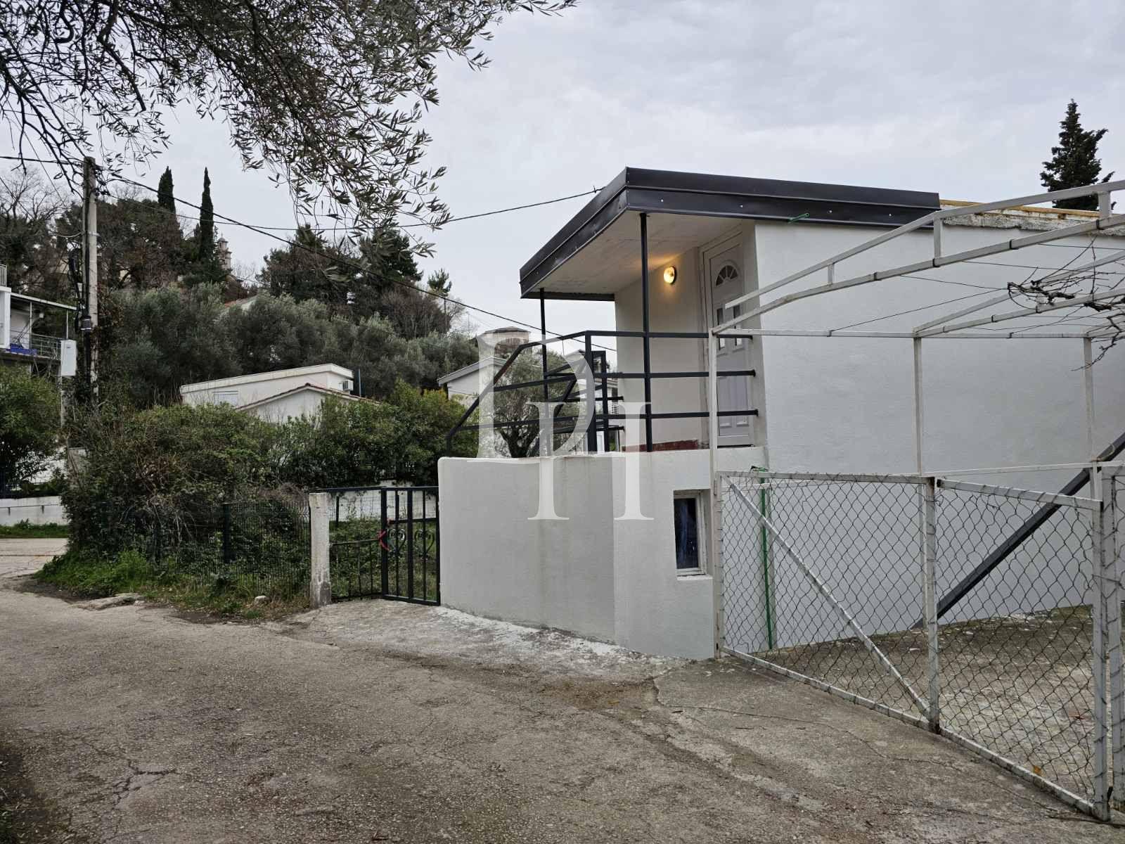 Дом / Коттедж, Черногория, О. Бар, Бар, 39 000 € фото 2