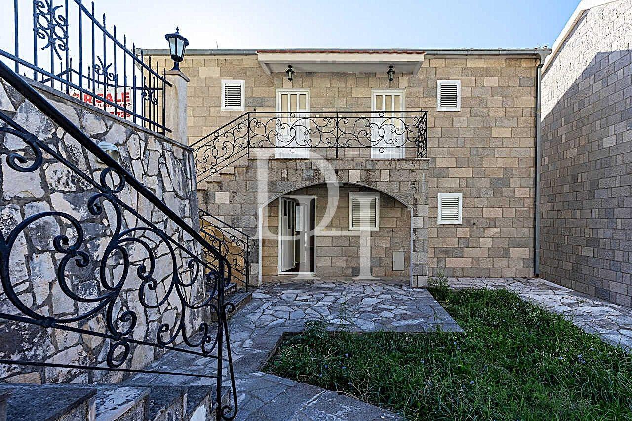 Будинок / Вілла, Чорногорія, Г. Будва, Будва, 330 000 € фото 1