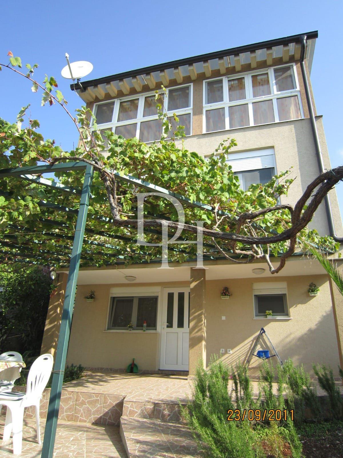 House / Townhouse, Montenegro, С. Bar, Uteha, 150 000 € photo 1
