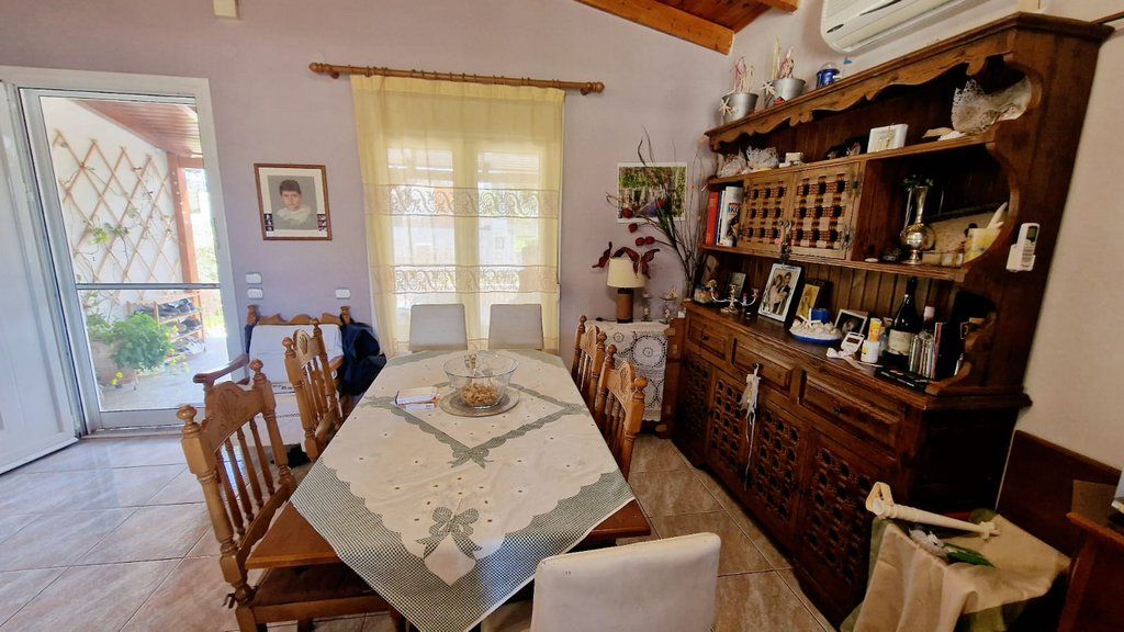 Дом, Греция, Пелопоннес, Лутраки, 250 000 € фото 1