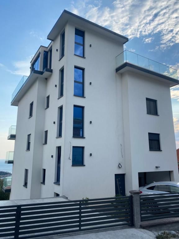 Haus / Villa, Montenegro, G. Bar, Dobra Voda, 750 000 € foto 1