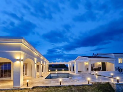 Villa in Dobra Voda, Montenegro für 1 350 000€ (ID:79113)