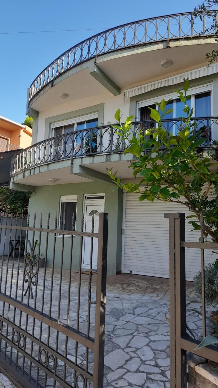 Дом / Вилла, Черногория, О. Бар, Бар, 210 000 € фото 1