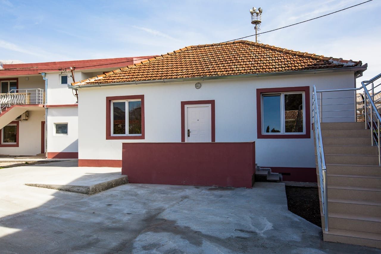 Дом / Коттедж, Черногория, О. Бар, Бар, 110 000 € фото 2