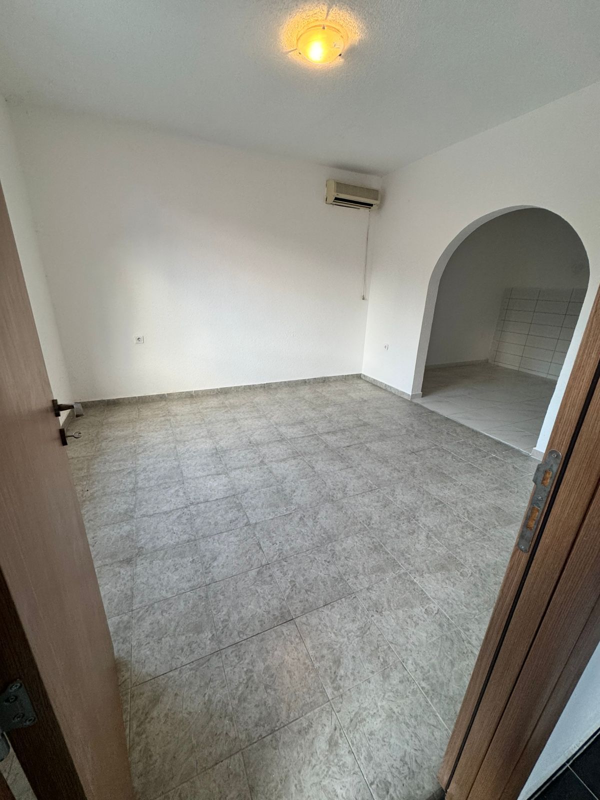 Дом / Коттедж, Черногория, О. Бар, Бар, 110 000 € фото 9