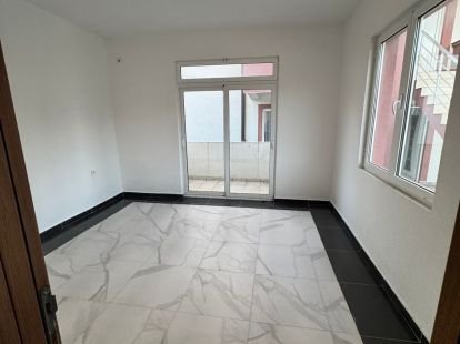 Дом / Коттедж, Черногория, О. Бар, Бар, 110 000 € фото 6