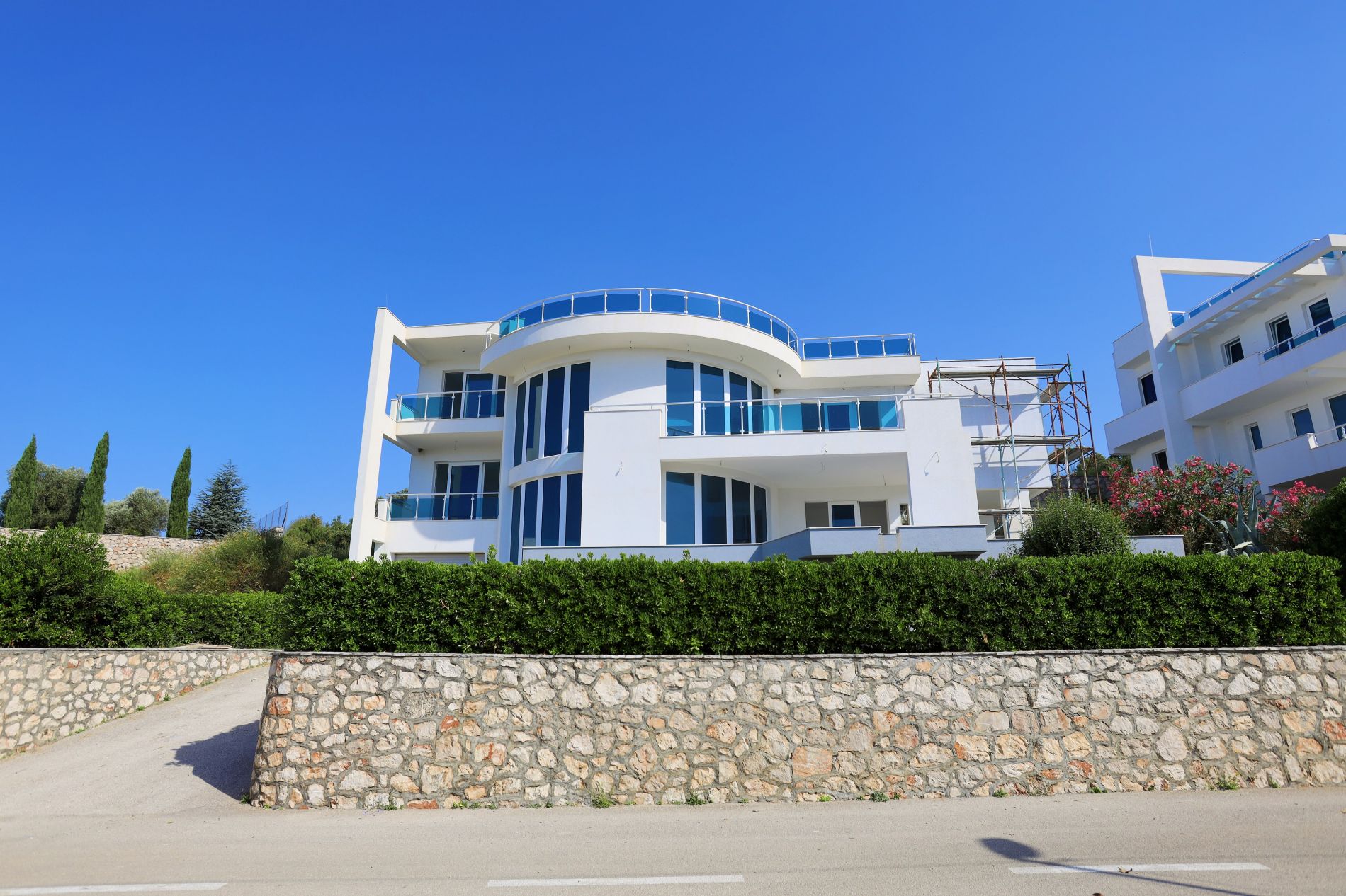 Будинок / Вілла, Чорногорія, Г. Бар, Добра Вода, 500 000 € фото 4