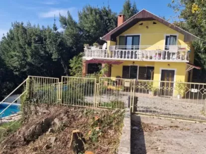 Будинок у Герцег-Нові, Чорногорія за 165 000€ (ID:79358)