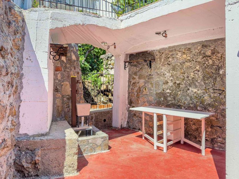 Дом / Коттедж, Черногория, О. Бар, Добра вода, 250 000 € фото 6