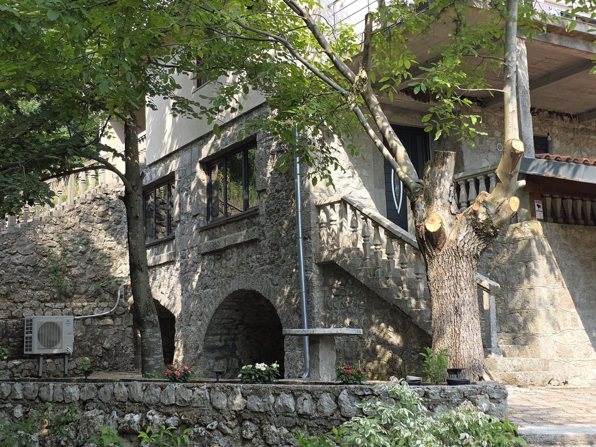 Вилла в Будве, Черногория, 180м2 - стоимость 450&nbsp;000€ - Ref: 79883 фото 3